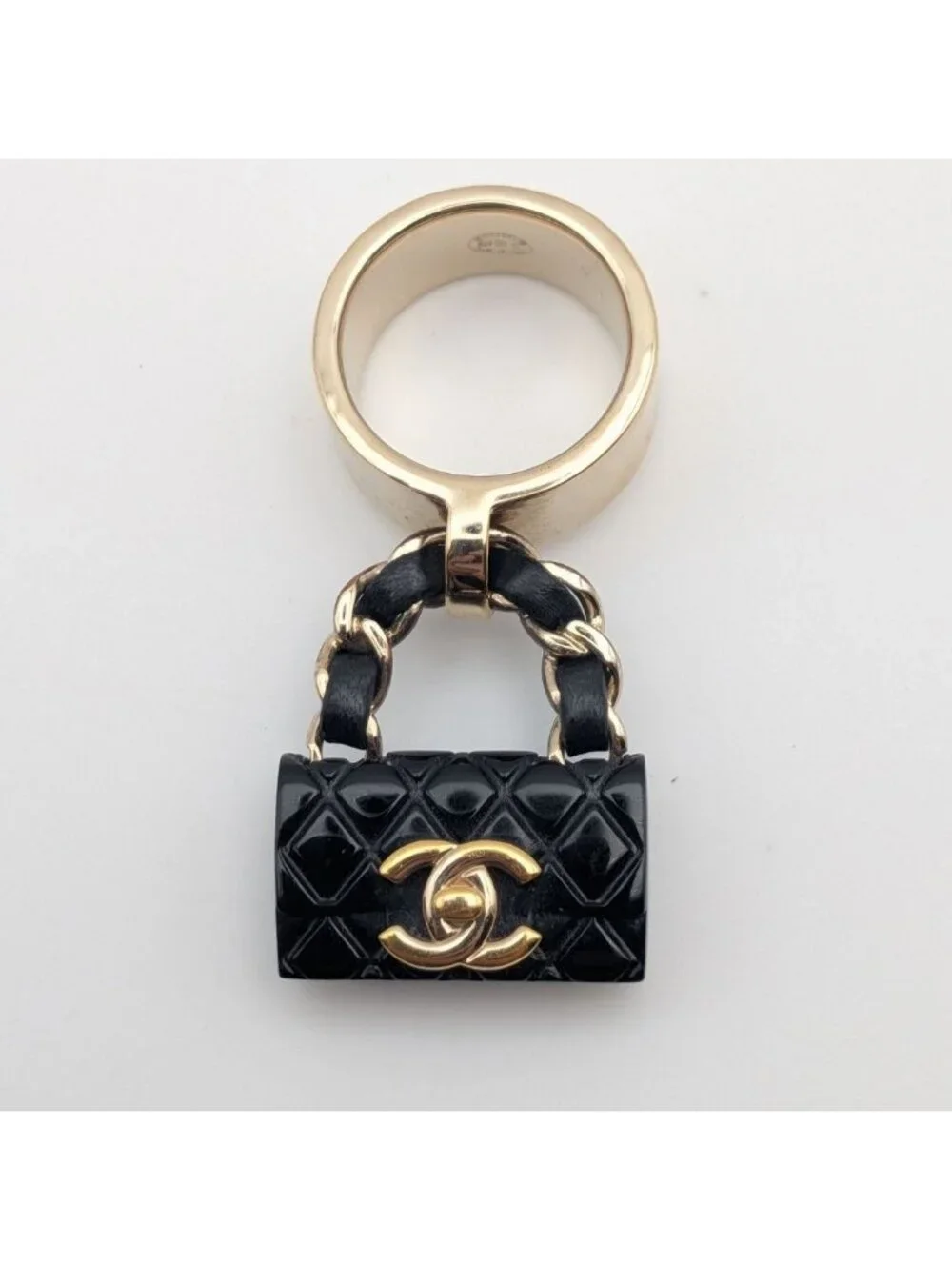 Chanel Ring CC Logo Turnlock Quilted Leather Bag Motif Black Gold